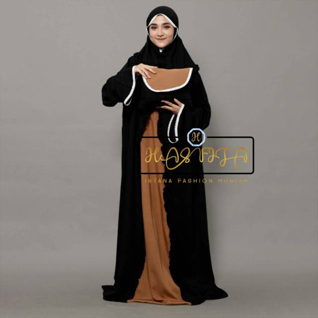 Mukena Terusan Mewah Berlengan Kinanthi Hitam-Cokmil