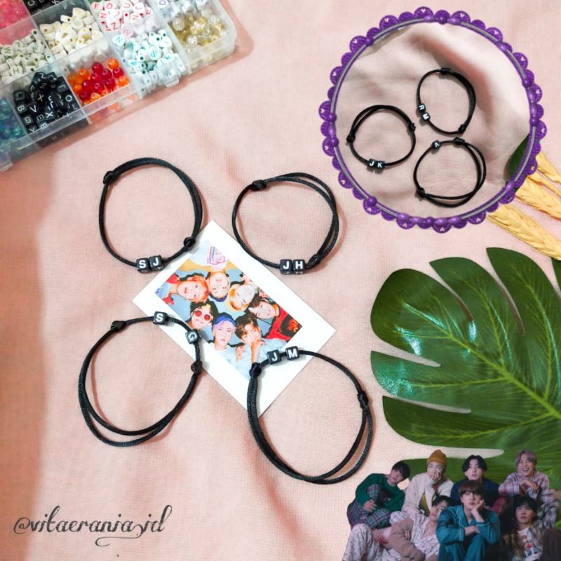 [ BTS ALFABET ] GELANG NAMA BTS OT 7 NAMJOON SEOKJIN YOONGI JHOPE JIMIN TAEHYUNG V JUNGKOOK GELANG