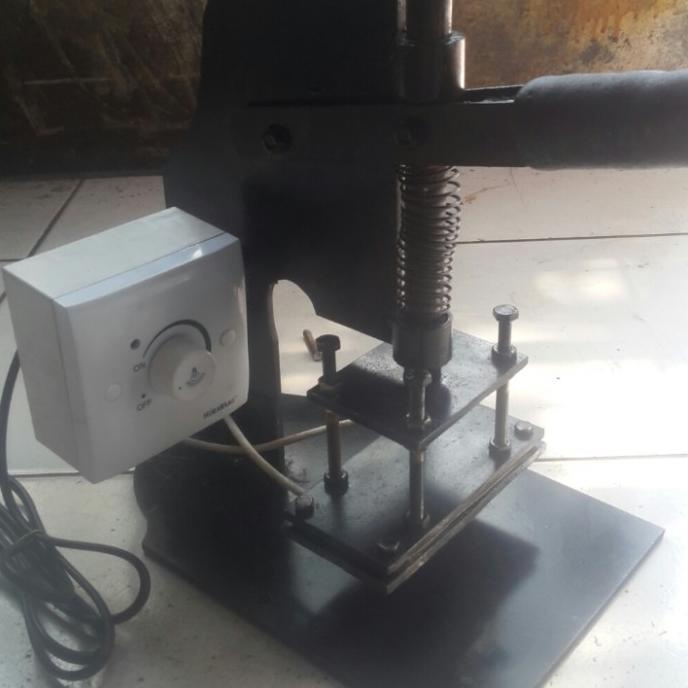 

Mesin Embos Hotprint Label Merk