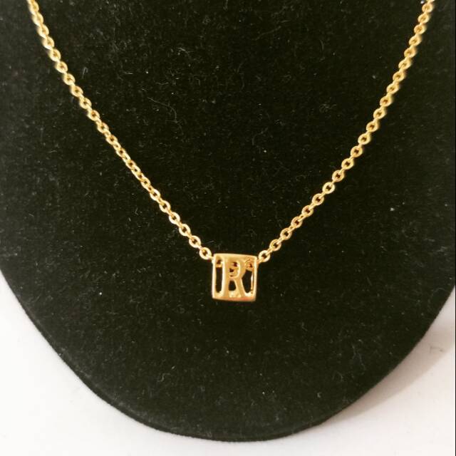 Kalung korea liontin kotak huruf kekinian kalung remaja kalung huruf boleh requesh huruf kadar emas 