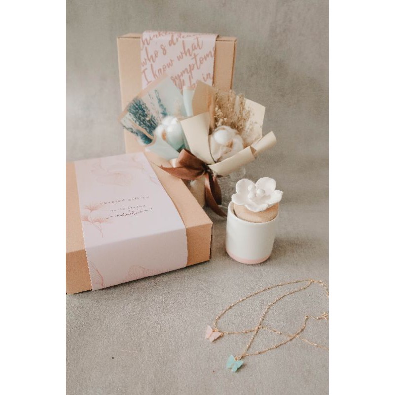 

Hampers | kado valentine ultah cantik unik