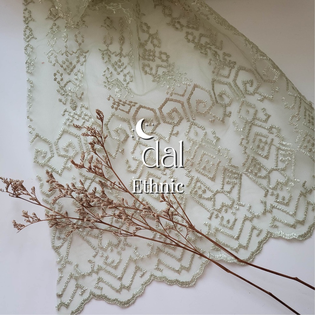 Sampel Handfeel Kain Brukat Ukuran 15 cm