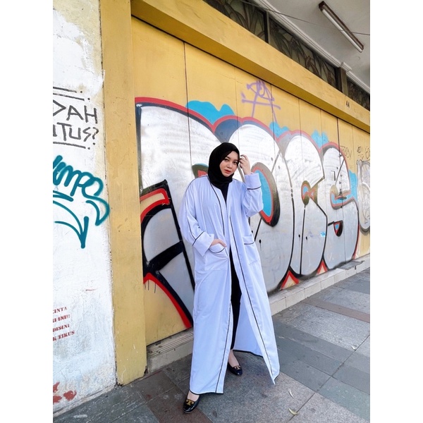 outer abaya putih/ abaya saudi/ abaya
