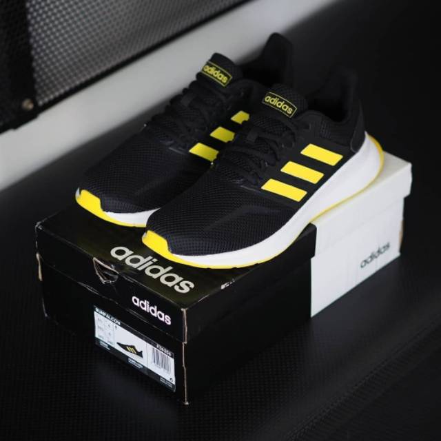 SEPATU PRIA ADIDAS ORIGINAL RUNFALCON F36206
For Men