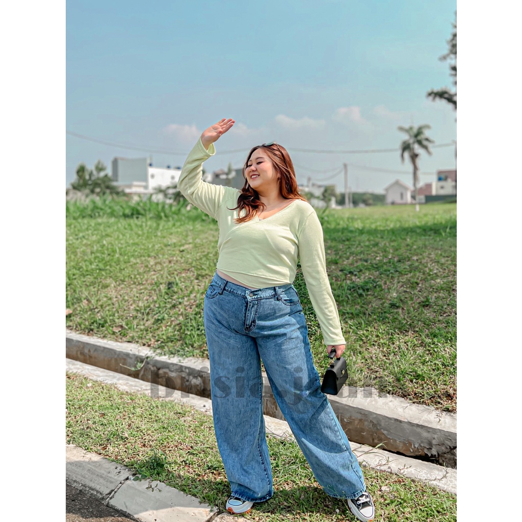 BRISIA JEANS - WENDY Boyfriend Jeans JUMBO - Snow Blue Whisker Size 34-38 / Loose Jeans BIGSIZE