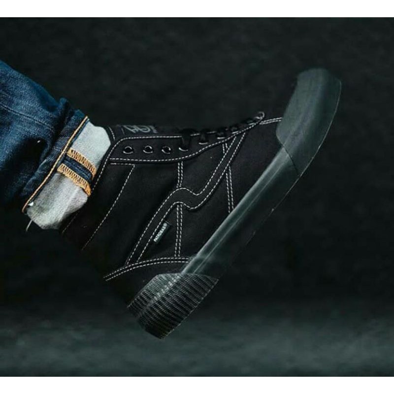 Patrobas equip all black