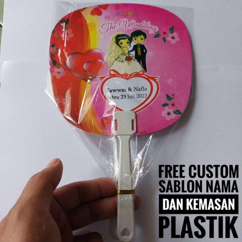 Souvenir kipas wedding free sablon nama kemas plastik