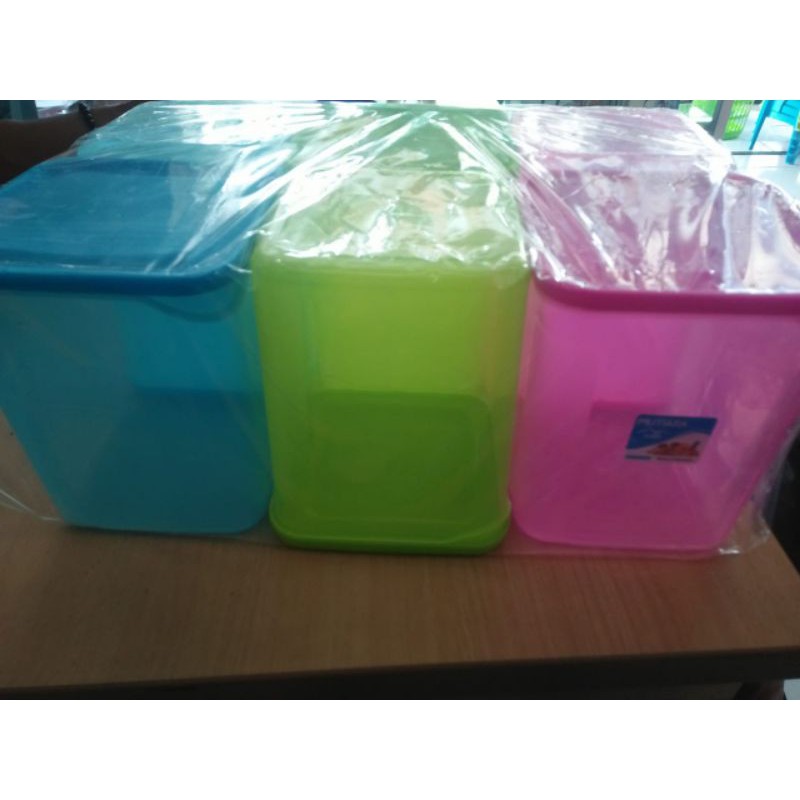 Keler plastik tempat menyimpan kue permen,sneck