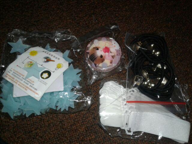 Stiker Bintang Glow In The Dark  100 Pcs