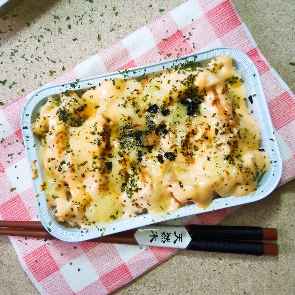 

CHICKEN KATSU KANI MENTAI WITH MOZARELLA TOPPING L.A COOK