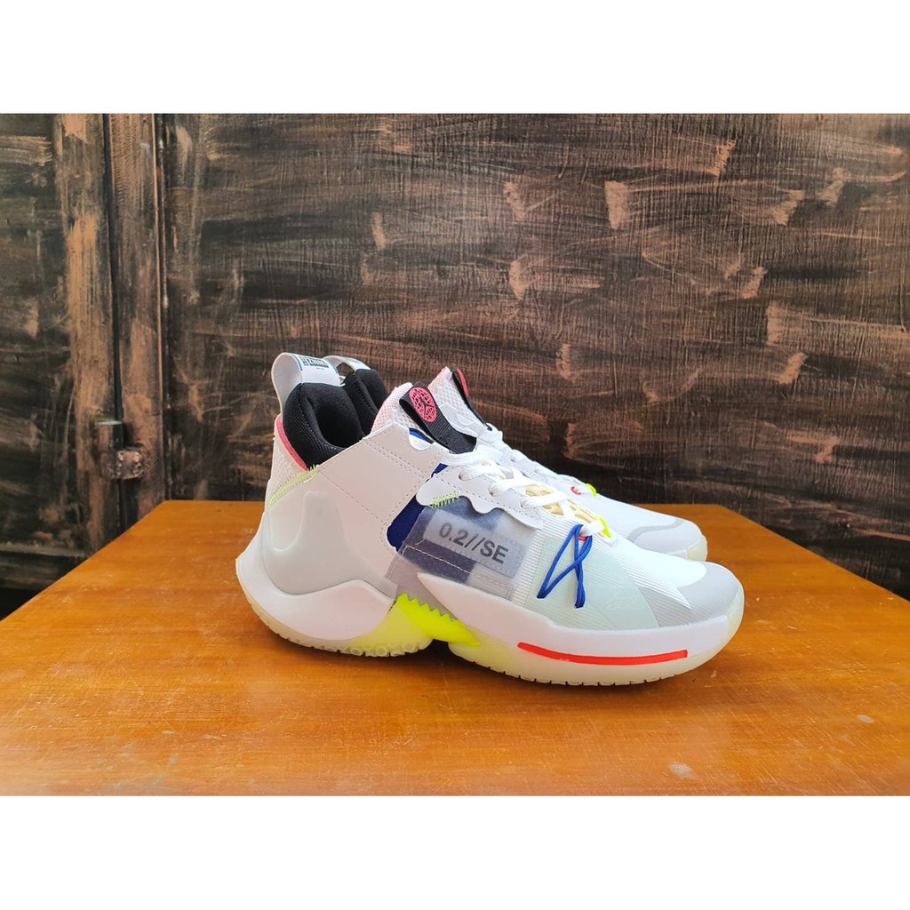 sepatu sneakers pria wanita nike air jordan why not zero 0.2 / SE