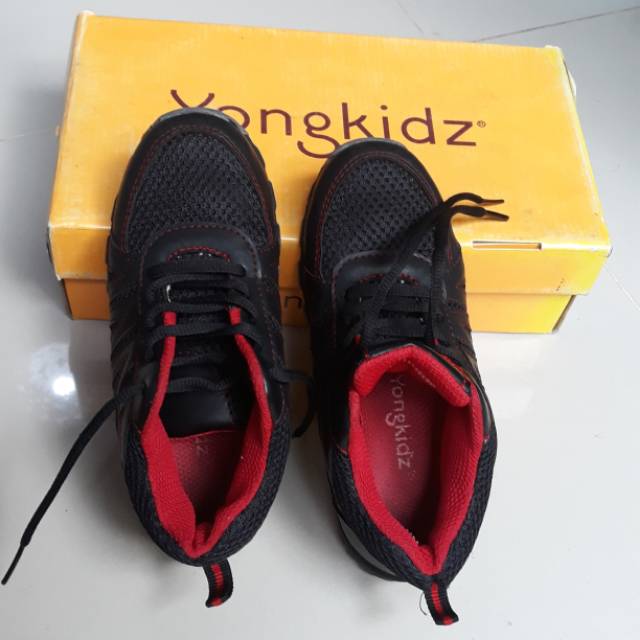 Sepatu anak Yongkidz
