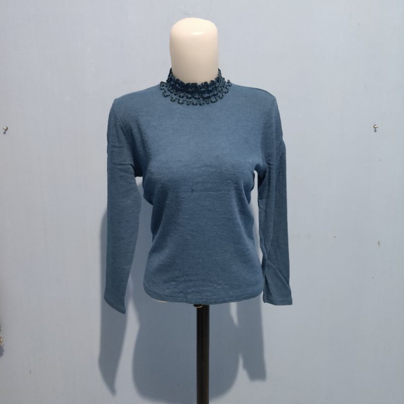 Preloved Rajut Sweater Second Branded Contour