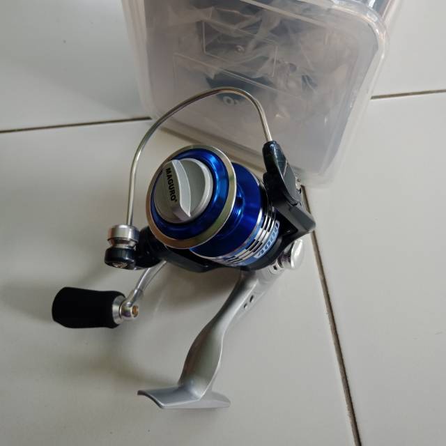 Reel pancing spiining maguro locus 4000