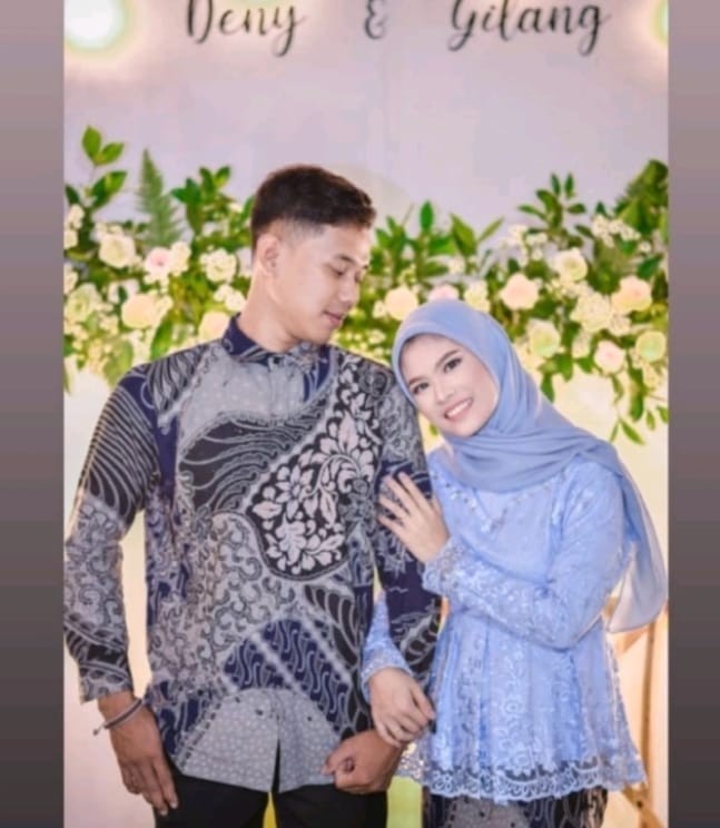 Batik Couple Kebaya Set Ayudia 2 Tunangan Lamaran Wisuda Kondangan