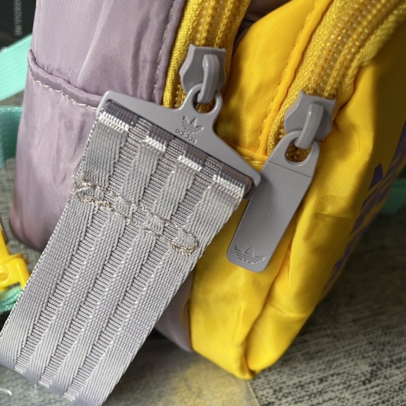 ((BEST QUALITY)) ADIDAS MINI SLINGBAG / ADIDAS MINI BACKPACK / ADIDAS MINI BAG / TAS SELEMPANG ADIDAS / TAS WANITA ADIDAS / SLINGBAG ADIDAS MULTICOLOR