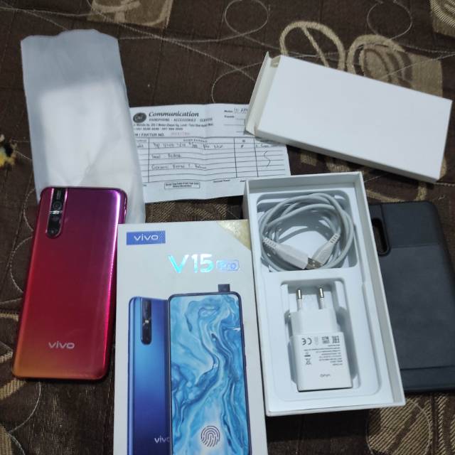 Vivo V15 pro 6/128GB Red Bekas garansi resmi,fullset ori kecuali HF, mulus perfect,no minus