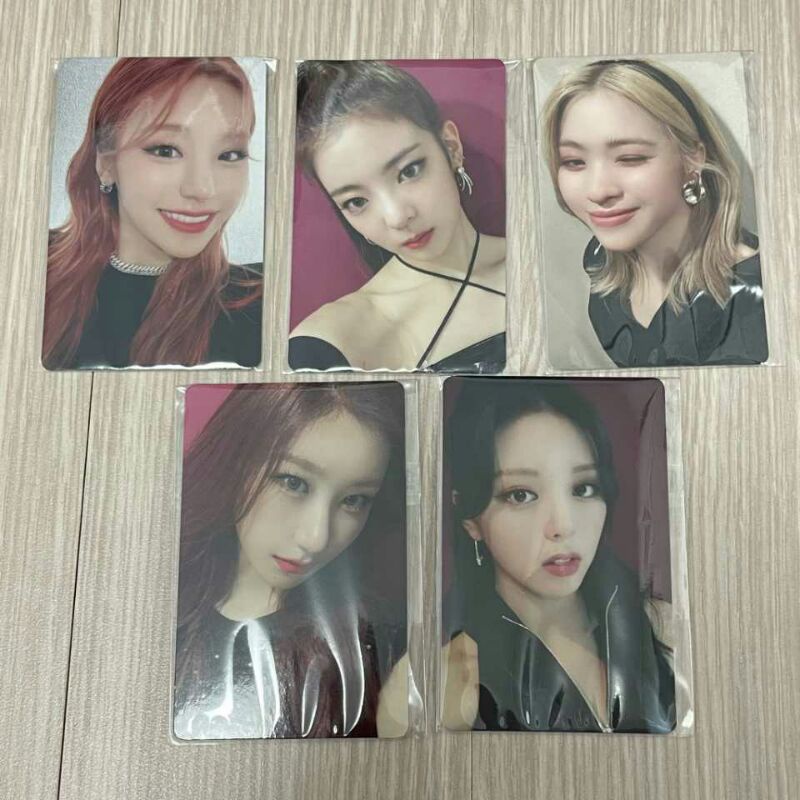 [SHARING] PHOTOCARD NBD ITZY BULAN JULI LIA YEJI RYUJIN CHAERYEONG YUNA