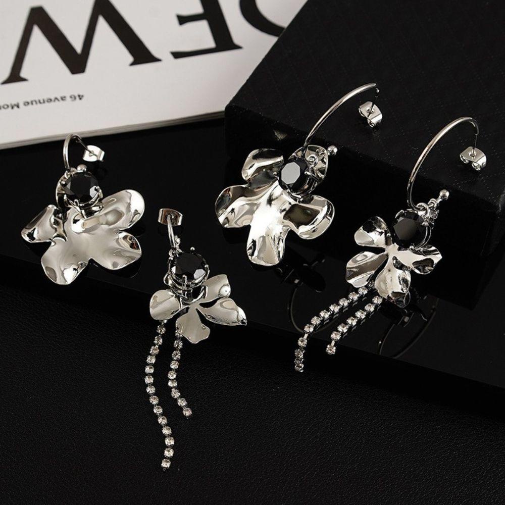 NEEDWAY Asimetris Bunga Anting Temperamen Kualitas Tinggi Perempuan Perhiasan Desain Rasa Hadiah Indah Wanita Telinga Studs