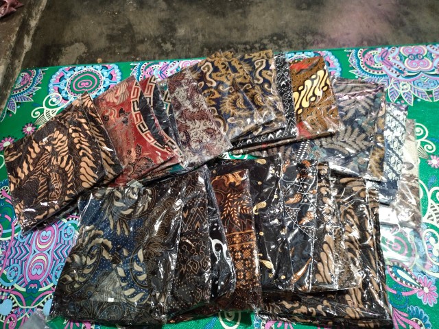 Kemeja Batik Pria Lengan Panjang Size M L Xl Xxl Bswart Batik Hrb026