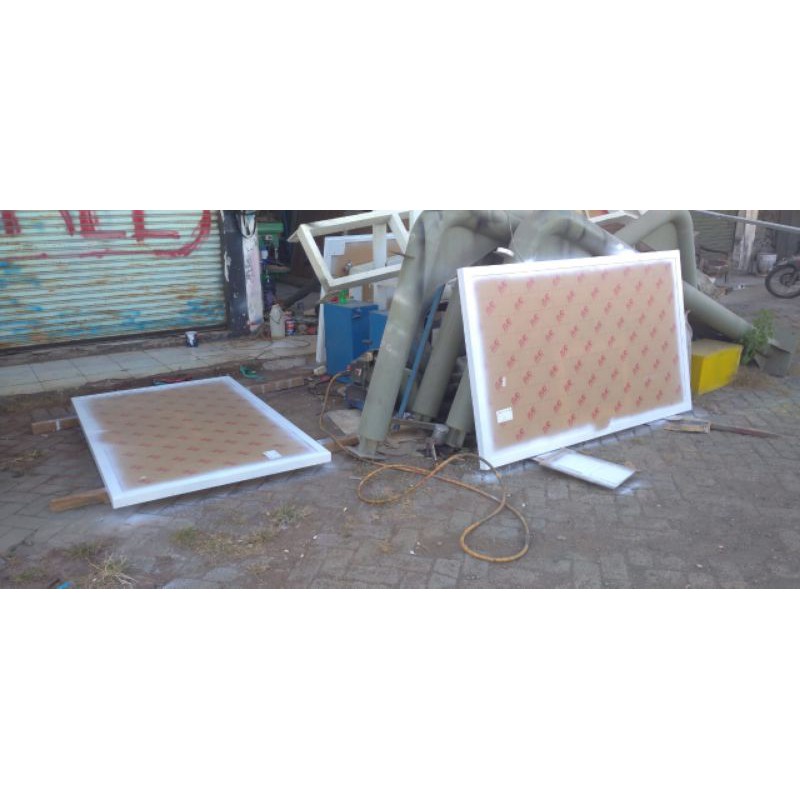 

Papan Pantul Akrilik Ring Per Double , Ukuran 120*80cm