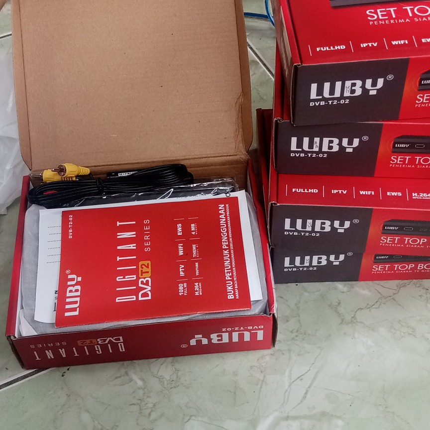 SET TOP BOX lubi DVB T2/C SERIES + ANTENA DIGITAL.