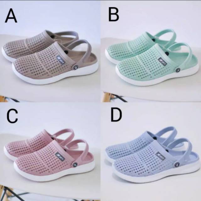 Sepatu Sandal Karet Wanita