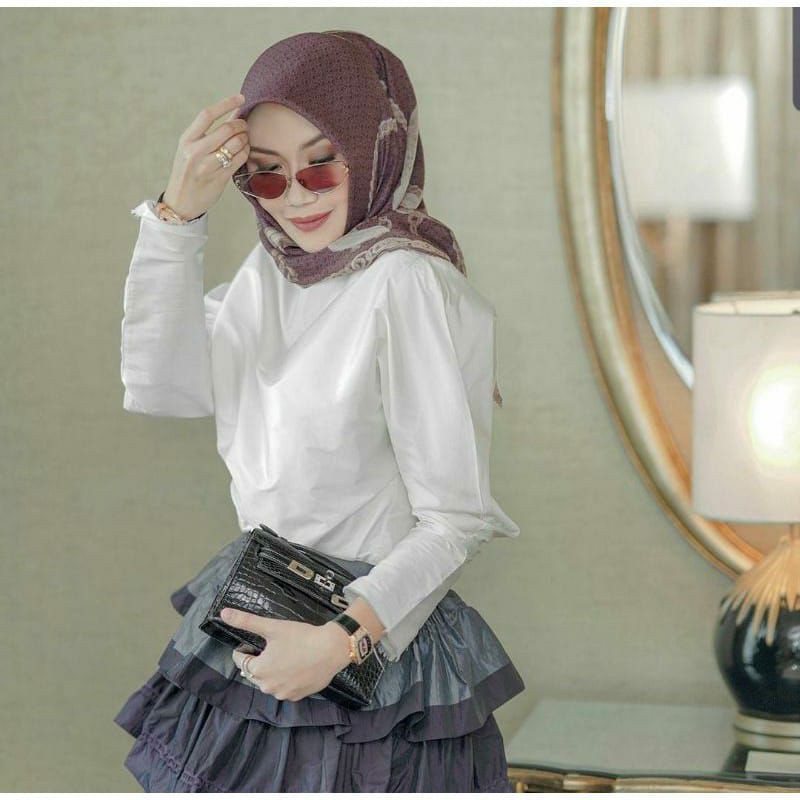 Chain Extended Plum Buttonscarves