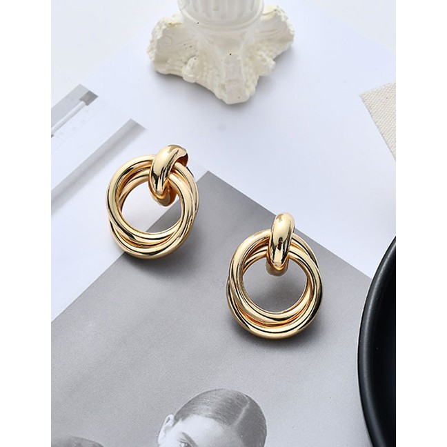 LRC Anting Tusuk Fashion Golden Metal Double Round Earrings D73210