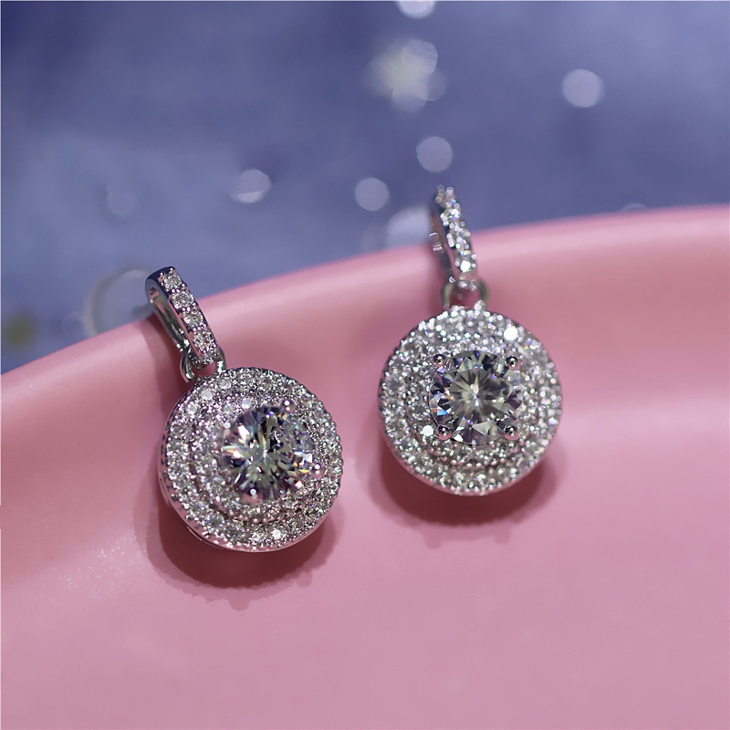 Anting Berlian Zircon Bentuk Bola Bahan Stainless Untuk Wanita