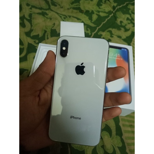 iphone X 64 secound. iphone x 64 murah. iphone X garansi resmi inter & ibox resmi