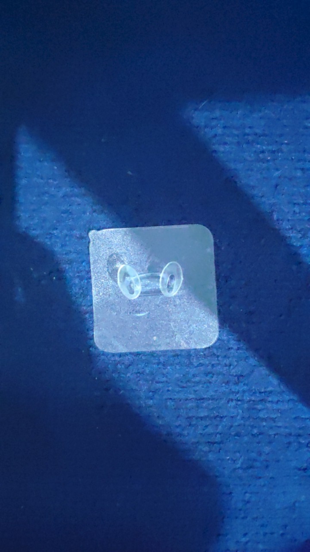 Gantungan Hook Penahan Kepala Colokan Steker Power Plug Socket Holder