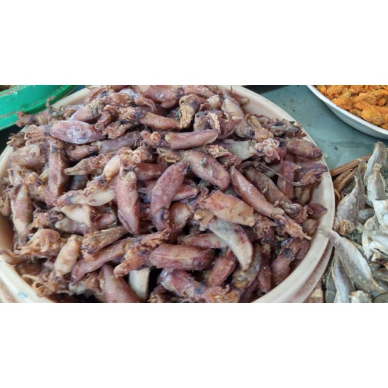 

Ikan Cumi Asin 1 Ons