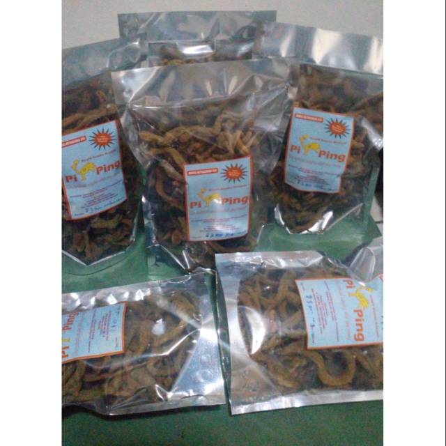 

Keripik usus bumbu rempah tradisional indonesia asli homemade from semarang 100gr