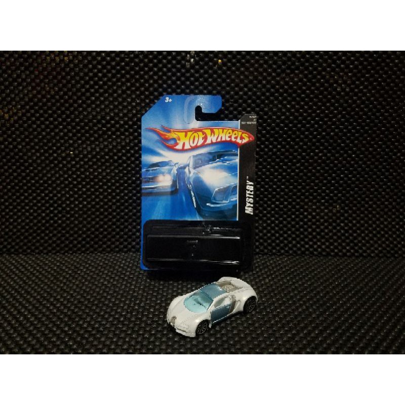 Hot wheels mystery bugatti veyron putih