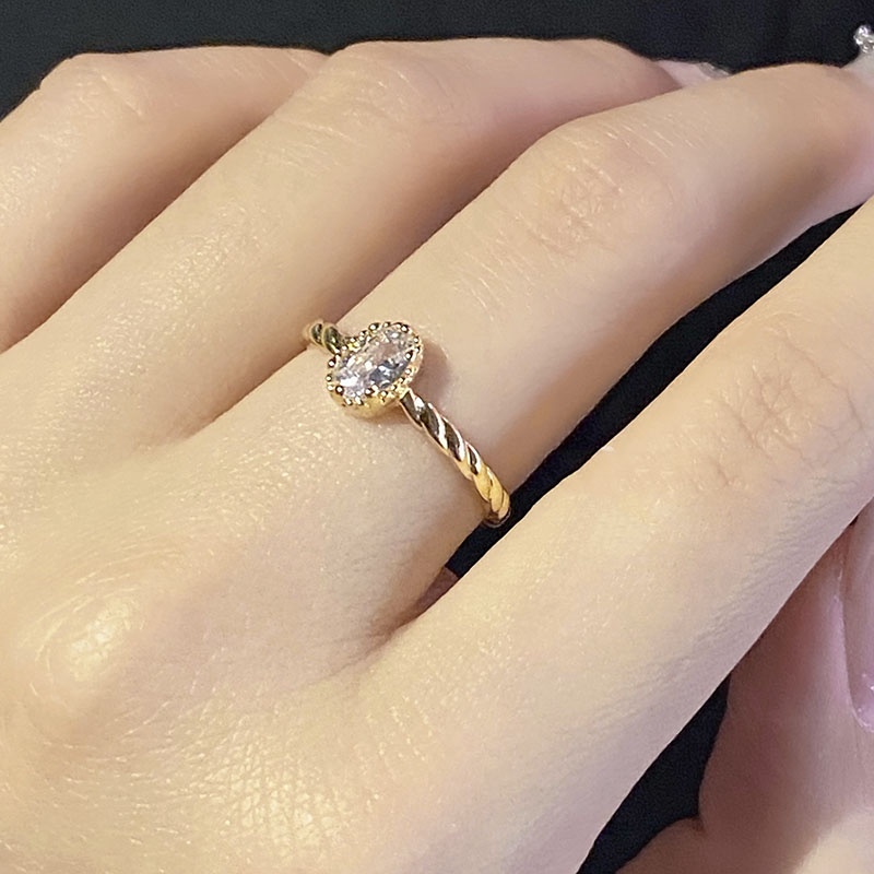 Cincin Lapis Emas Hias Kristal Zircon Besar Untuk Wanita