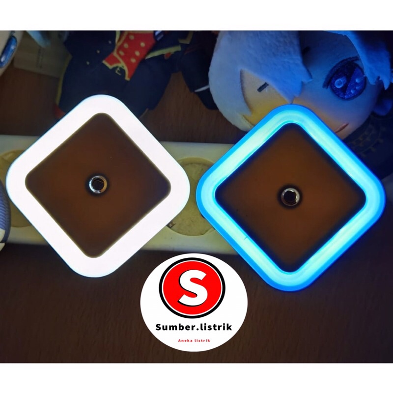 Lampu Tidur Night / Sleep Mini Lamp Dekorasi Hias KOTAK LED Otomatis Sensor Cahaya