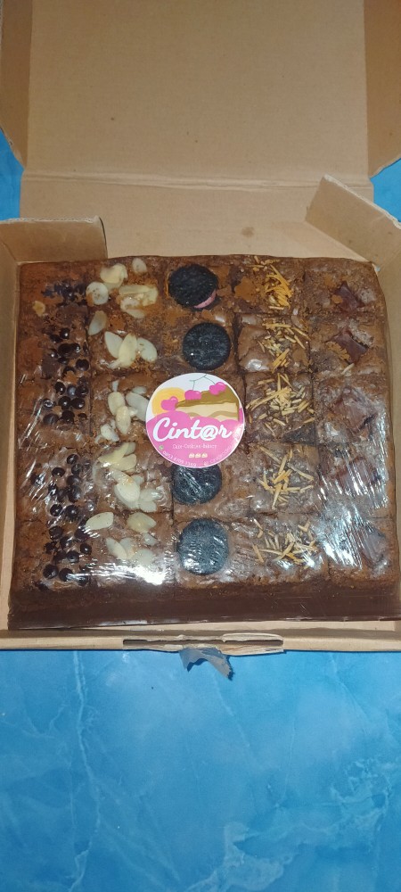 Brownies Sekat Jumbo   (25 Potong)