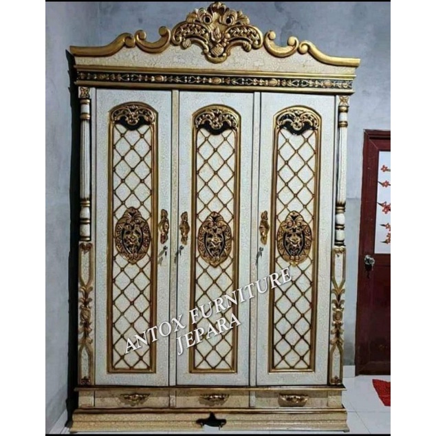 lemari pakaian jati ukiran cantik mebel Jepara