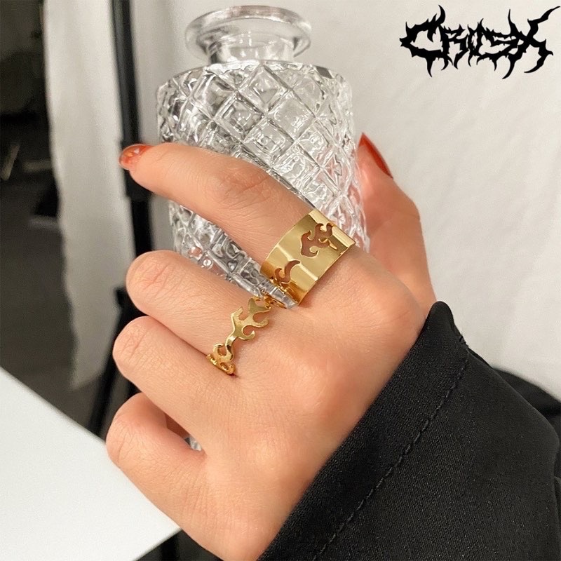 2PCS FLAME GOLD RING / FIRE FLAME COUPLE RING SET / CINCIN EMAS GOLD / CINCIN HIPHOP PUNK RING COUPLE RING CINCIN COUPLE KOREAN STYLE FLAME RING CINCIN API STYLE KOREA AESTHETIC RING ESTETIK CINCIN AESTHETIC CINCIN TITANIUM CINCIN PRIA CINCIN WANITA