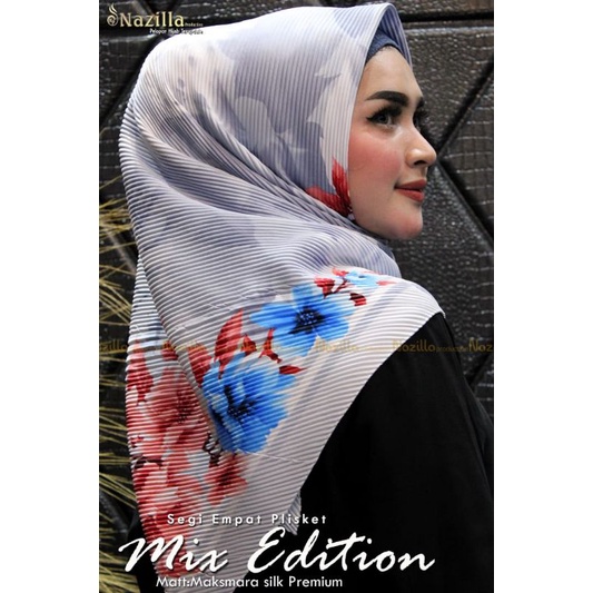 Jilbab Segi Empat Motif Plisket Polycatton Ori Nazilla-Mix Grey