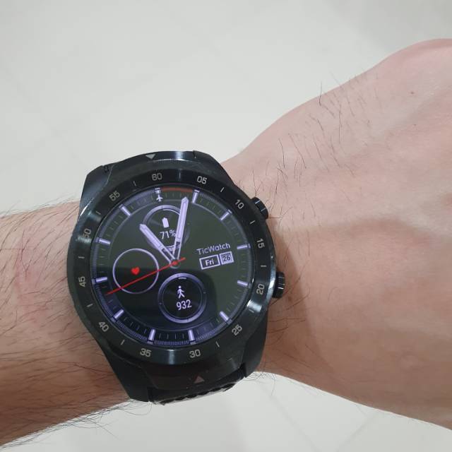 SMARTWATCH TICWATCH PRO SECOND. Dijamin keadaan masih bagus