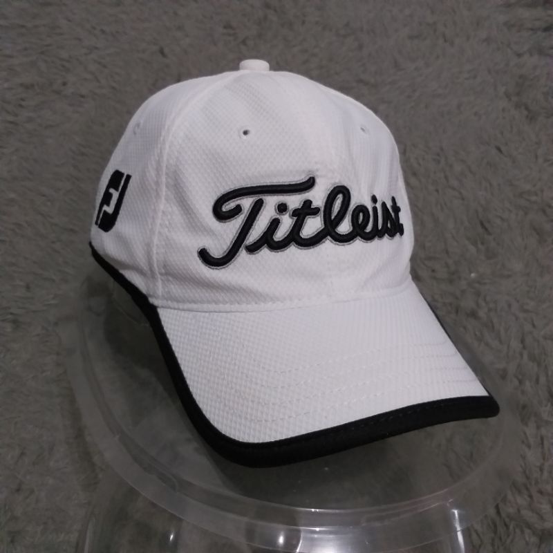 Topi golf titleist original warna putih bersih foto sendiri