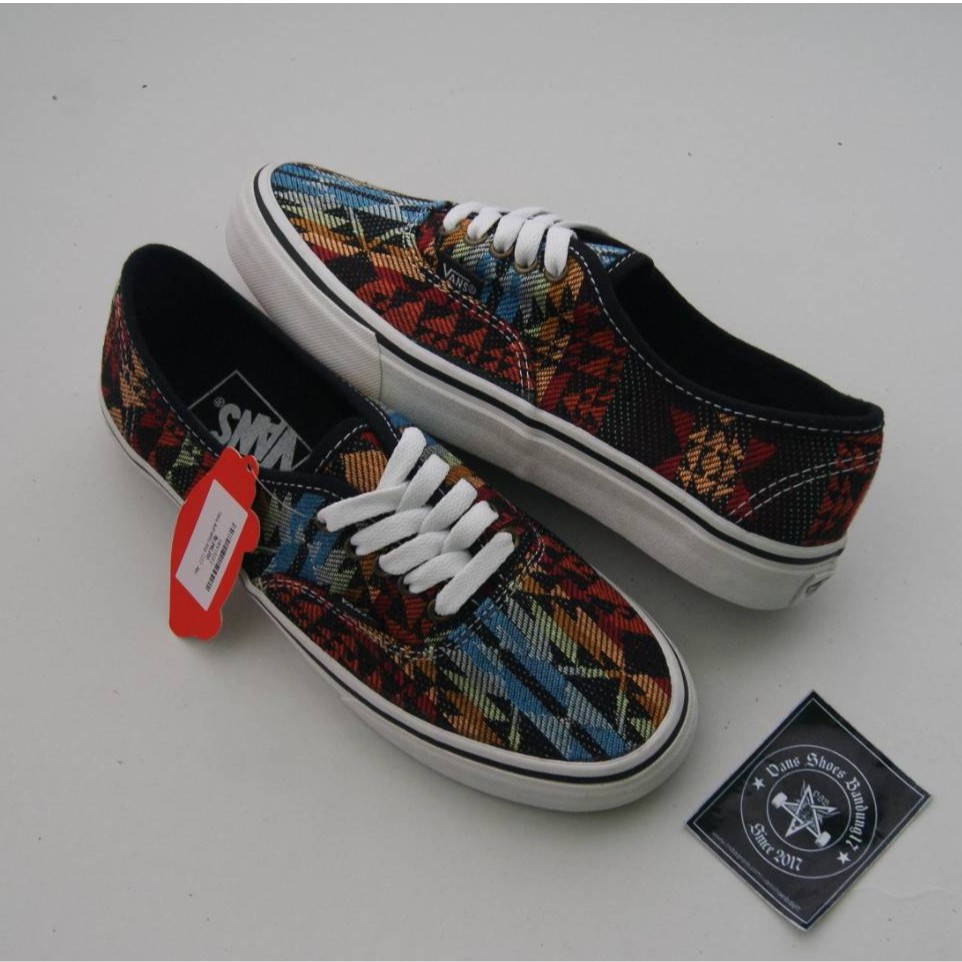 vans authentic inca