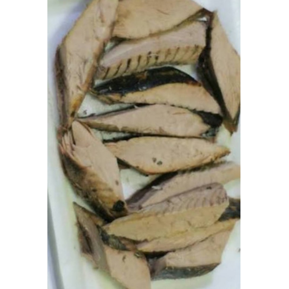 

Ikan TongkoL asap 1 kg - Ikan Cue - Smoked Mackarel Tuna Fish