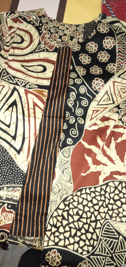 Novara - Busan Blouse Batik Wanita