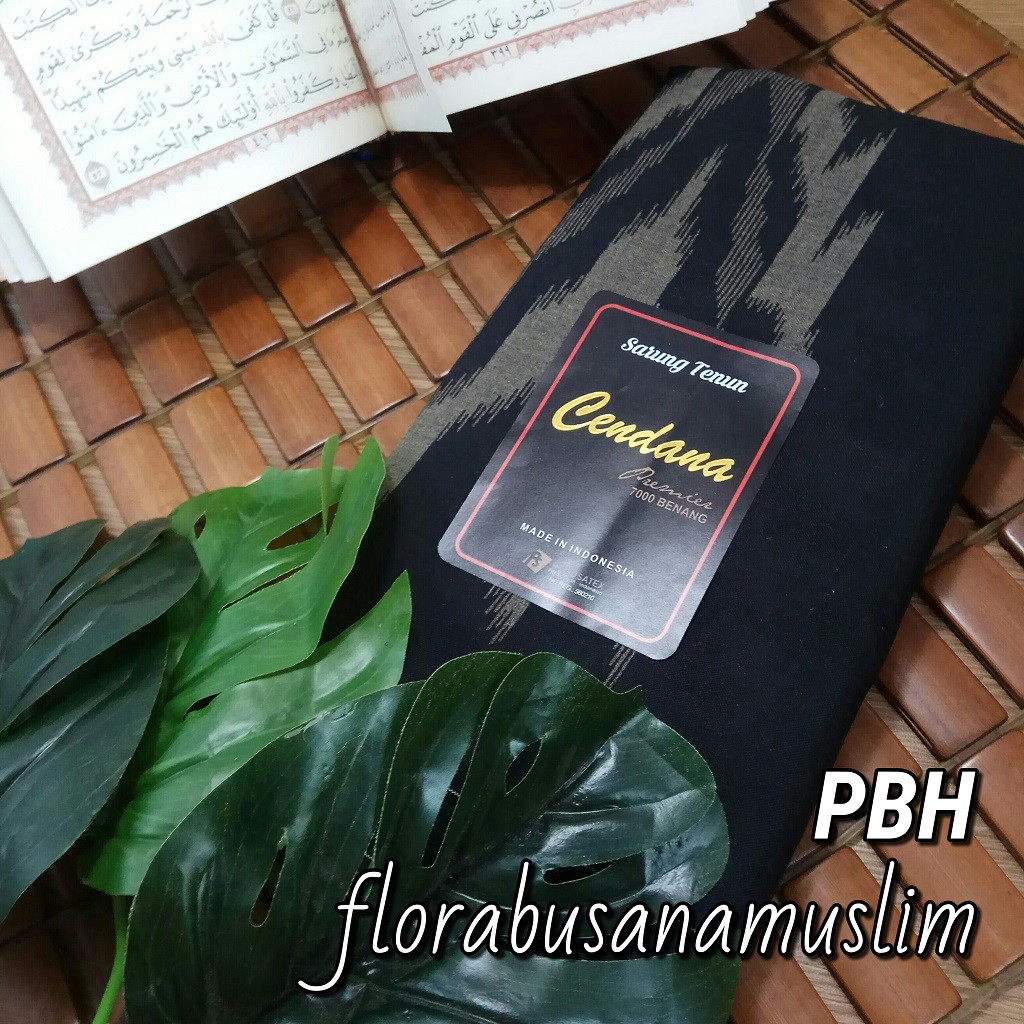 Sarung Cendana - Polos Batik Hitam