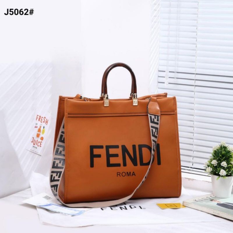 J5062 Fendi Sunshine Shopper Leather Tote Bag