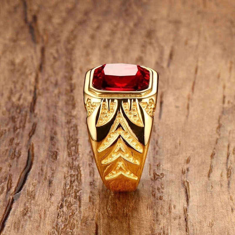 Cincin Stainless Steel Aksen Kristal Zirconia Warna Gold untuk Pria