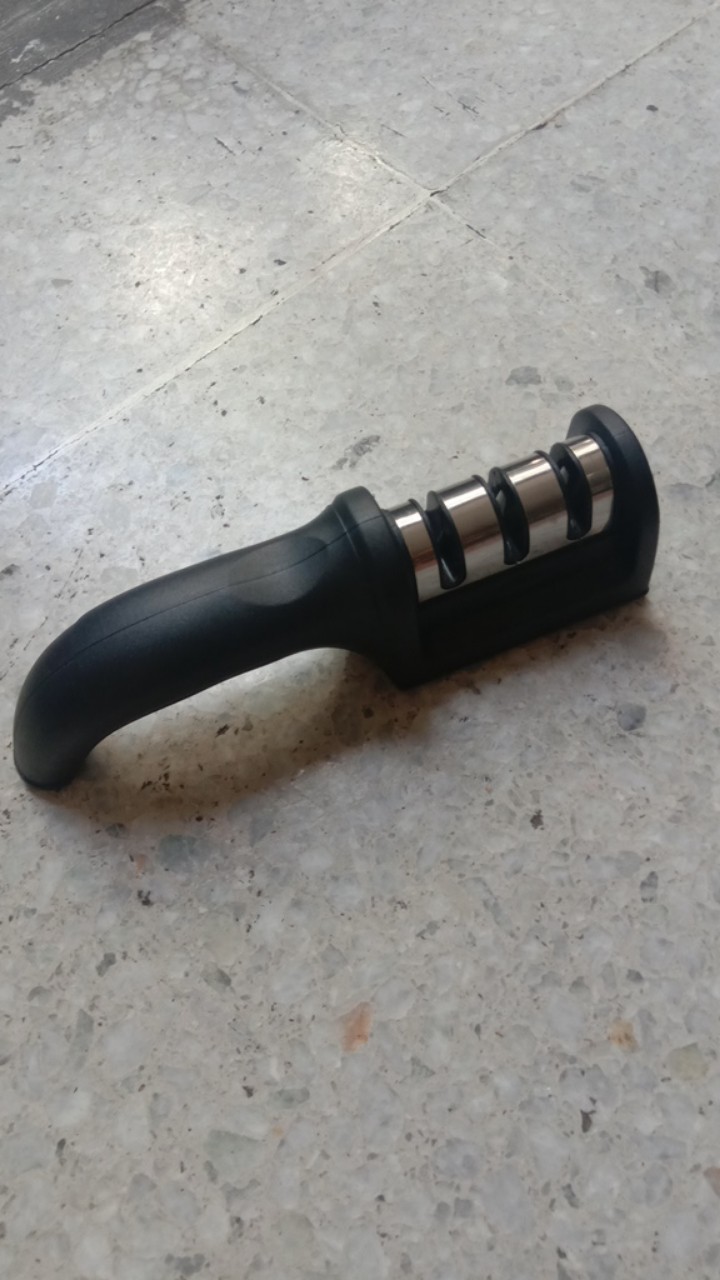 Pengasah Pisau Dapur Multifungsi